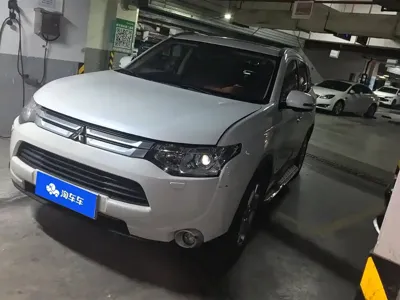 Mitsubishi Outlander (Import)