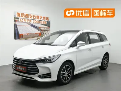BYD MAX