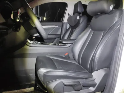 Wuling Asta