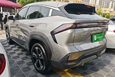 Geely Galaxy L7