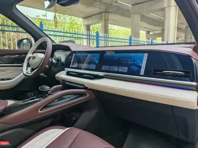 Geely Xingyue L