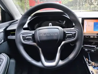 Roewe i5