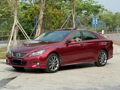 Toyota Reiz