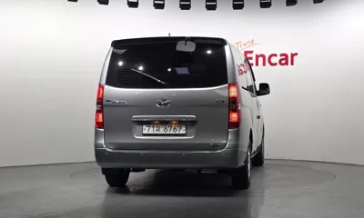 Hyundai Starex