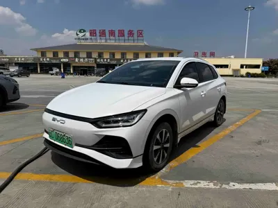 BYD e2