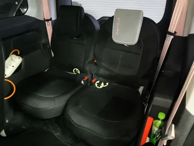 Baojun E300