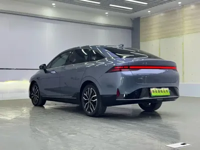 Xpeng P5