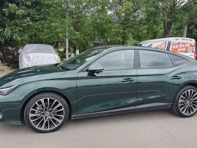 MG MG7