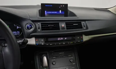 Lexus CT200h