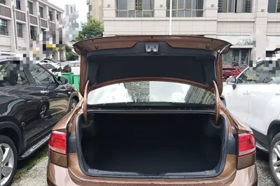 Volkswagen Lamando