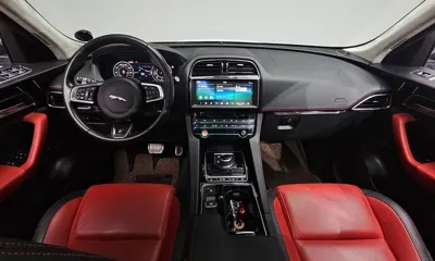 Jaguar F-Pace