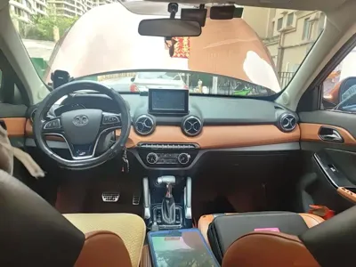 BAIC Senova X35