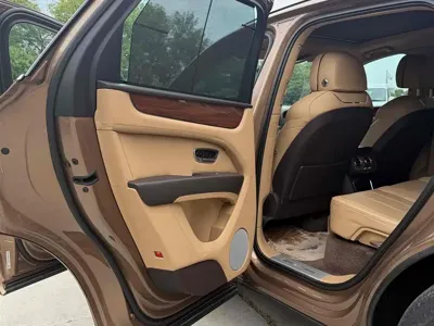 Bentley Bentayga PHEV