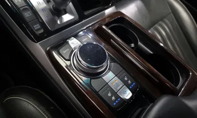 Genesis EQ900