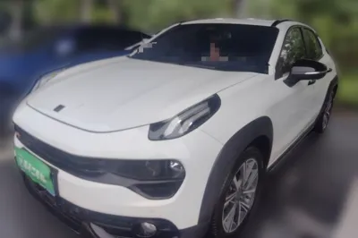 Lynk & Co 02