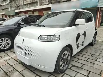 ORA Ora White Cat