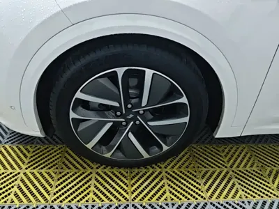 Li Auto Li L7