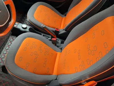 Baojun E100