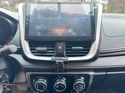 Toyota Yaris L