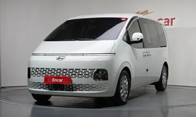 Hyundai Staria