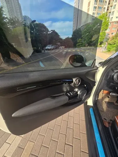 MINI Cooper Convertible
