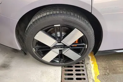 Xpeng P7