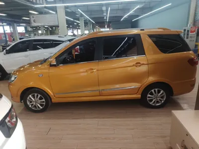 Dongfeng Fengon 370