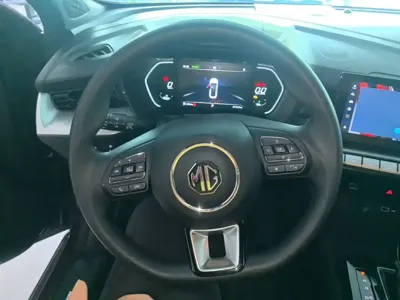 MG MG5