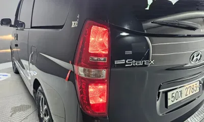 Hyundai Starex