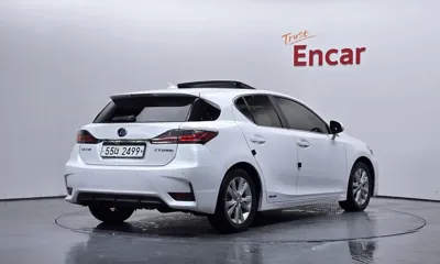 Lexus CT200h