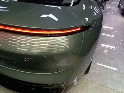 Zeekr 007