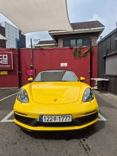 Porsche 718