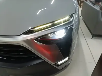 Nio ES8