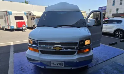 Chevrolet Express Van