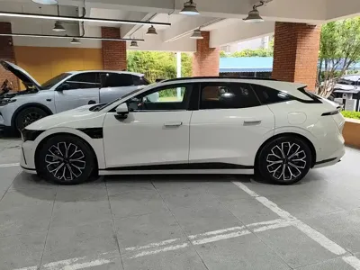 Zeekr 极氪007GT