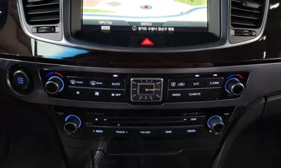 Hyundai Equus