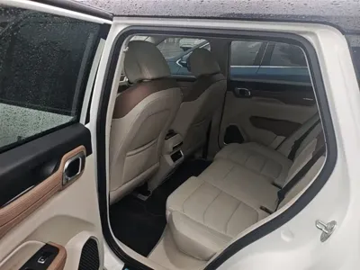 Geely ICON