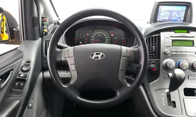 Hyundai Starex
