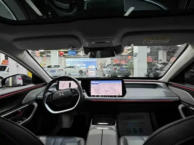 Xpeng P7