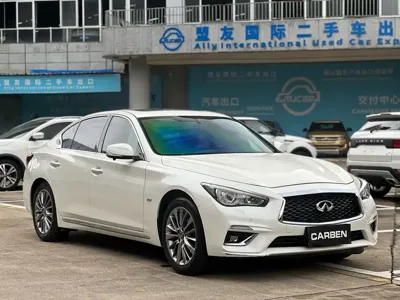 Infiniti Q50L