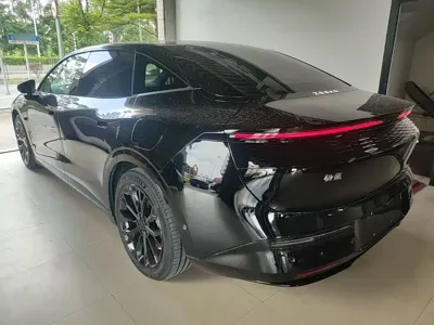 Zeekr 007