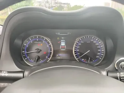 Infiniti Q50L