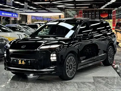 Nio ES8