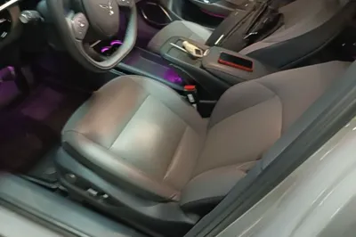 Hongqi EH7