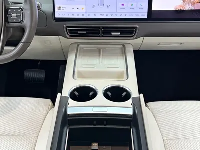 Li Auto Li MEGA