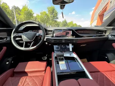 Audi Q6