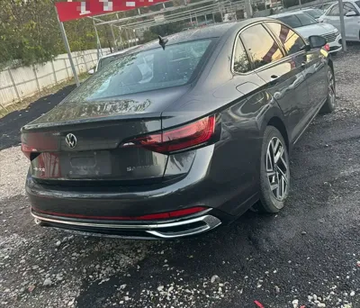 Volkswagen Sagitar