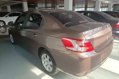Peugeot 301