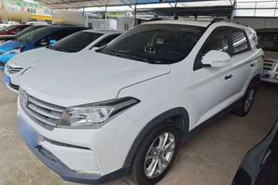 Dongfeng Fengon S560