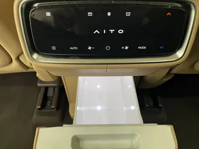 AITO 问界 AITO M9